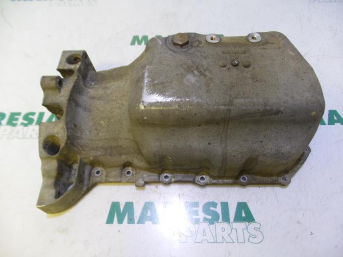 Gebrauchte Ölwanne Citroen C3 (FC/FL/FT) 1.6 16V Preis € 35,00 Margenregelung angeboten von Maresia Parts