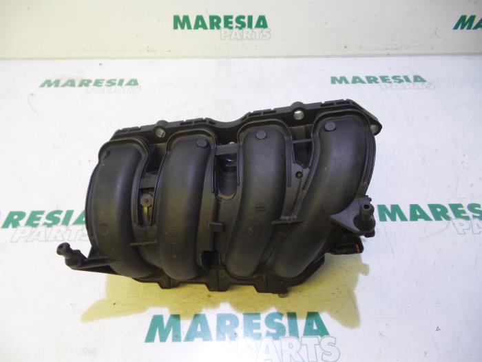 Gebrauchte Ansaugbrugge Peugeot 207 SW (WE/WU) 1.4 16V Vti Preis € 49,99 Margenregelung angeboten von Maresia Parts