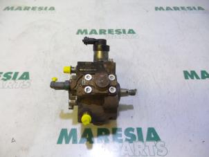 Używane Mechaniczna pompa paliwa Peugeot 407 (6D) 1.6 HDi 16V Cena € 25,00 Procedura marży oferowane przez Maresia Parts