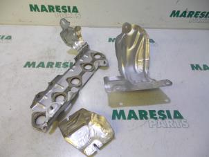 Used Exhaust manifold Citroen C4 Cactus (0B/0P) 1.6 Blue Hdi 100 Price € 105,00 Margin scheme offered by Maresia Parts