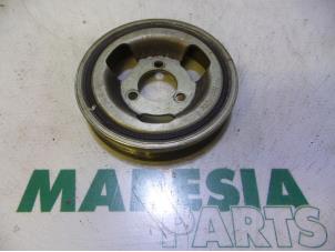 Used Crankshaft pulley Peugeot 207 SW (WE/WU) 1.4 16V Vti Price € 15,00 Margin scheme offered by Maresia Parts