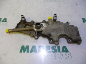 Used Rocker cover Renault Scénic I (JA) 1.6 16V Price € 20,00 Margin scheme offered by Maresia Parts