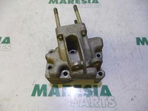 Usagé Support moteur Fiat Stilo (192A/B) 1.2 16V 3-Drs. Prix € 20,00 Règlement à la marge proposé par Maresia Parts