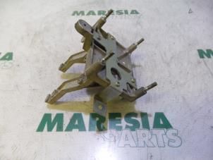 Usagé Support (divers) Fiat 500 Prix € 20,00 Règlement à la marge proposé par Maresia Parts