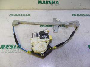 Used Window mechanism 4-door, front right Peugeot 307 (3A/C/D) 1.6 16V Price € 35,00 Margin scheme offered by Maresia Parts