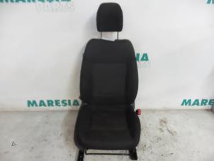 Used Seat, right Peugeot 3008 I (0U/HU) 1.6 VTI 16V Price € 95,00 Margin scheme offered by Maresia Parts