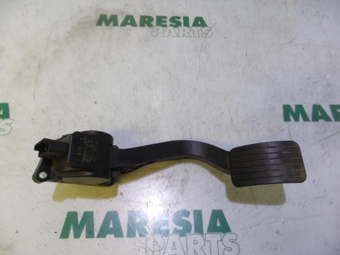 Begagnade Gaspedalsensor Peugeot 3008 I (0U/HU) 1.6 VTI 16V Pris € 50,00 Marginaltabell erbjuds av Maresia Parts