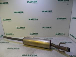 Used Exhaust front silencer Peugeot 3008 I (0U/HU) 1.6 VTI 16V Price € 105,00 Margin scheme offered by Maresia Parts