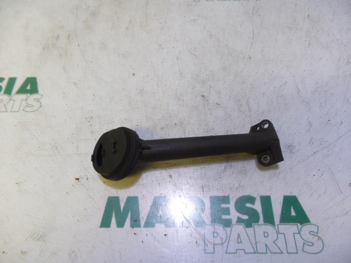 Gebrauchte Ölpumpe Renault Clio III Estate/Grandtour (KR) 1.2 16V TCE 100 Preis € 25,00 Margenregelung angeboten von Maresia Parts