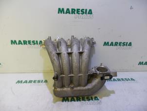 Used Intake manifold Peugeot 406 Coupé (8C) 2.2 16V Price € 157,50 Margin scheme offered by Maresia Parts