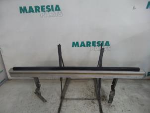 Used Rear footboard Renault Master IV (MA/MB/MC/MD/MH/MF/MG/MH) 2.3 dCi 16V Price € 190,58 Inclusive VAT offered by Maresia Parts