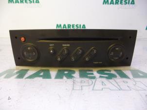 Gebrauchte Radio CD Spieler Renault Megane II Grandtour (KM) 1.5 dCi 80 Preis € 45,00 Margenregelung angeboten von Maresia Parts