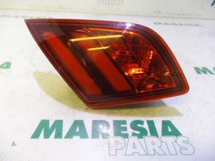 Używane Tylne swiatlo pozycyjne lewe Peugeot 308 (L3/L8/LB/LH/LP) 1.6 16V THP Cena € 30,00 Procedura marży oferowane przez Maresia Parts