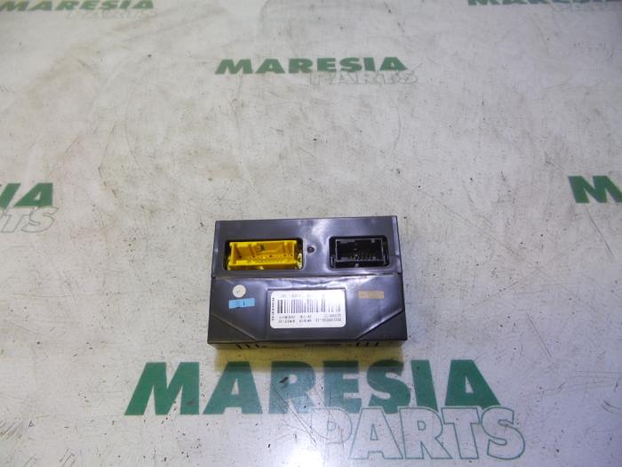 Usagé Ordinateur divers Citroen C4 Grand Picasso (UA) 1.8 16V Prix € 75,00 Règlement à la marge proposé par Maresia Parts