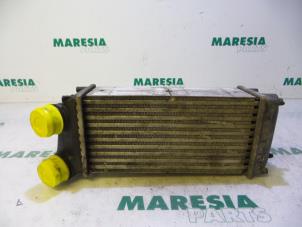 Used Intercooler Peugeot 307 SW (3H) 1.6 HDiF 110 16V Price € 20,00 Margin scheme offered by Maresia Parts