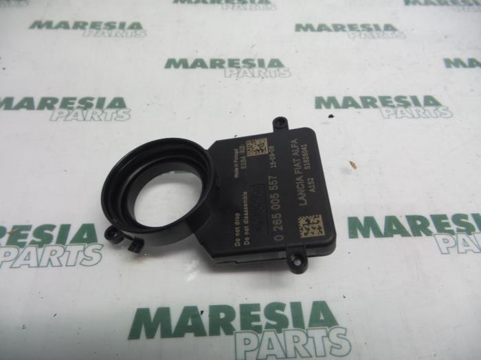 Begagnade Styrvinkelsensor Peugeot Boxer (U9) 2.2 HDi 130 Euro 5 Pris € 50,00 Marginaltabell erbjuds av Maresia Parts