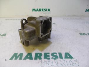 Usados Soporte de motor Fiat Stilo (192A/B) 1.2 16V 3-Drs. Precio € 20,00 Norma de margen ofrecido por Maresia Parts