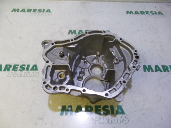 Usagé Cache boite de vitesses Peugeot Partner (GC/GF/GG/GJ/GK) 1.6 HDI 90 Prix € 66,55 Prix TTC proposé par Maresia Parts