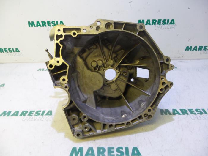 Usagé Cache boite de vitesses Peugeot Partner (GC/GF/GG/GJ/GK) 1.6 HDI 90 Prix € 72,60 Prix TTC proposé par Maresia Parts