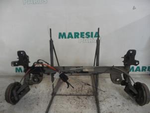 Used Rear-wheel drive axle Renault Twingo II (CN) 1.2 Price € 99,00 Margin scheme offered by Maresia Parts