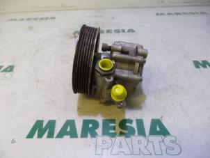 Używane Pompa wspomagania kierownicy Fiat Ducato (250) 2.0 D 115 Multijet Cena € 157,50 Procedura marży oferowane przez Maresia Parts