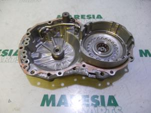 Used Gearbox casing Renault Espace (JK) Price € 65,00 Margin scheme offered by Maresia Parts