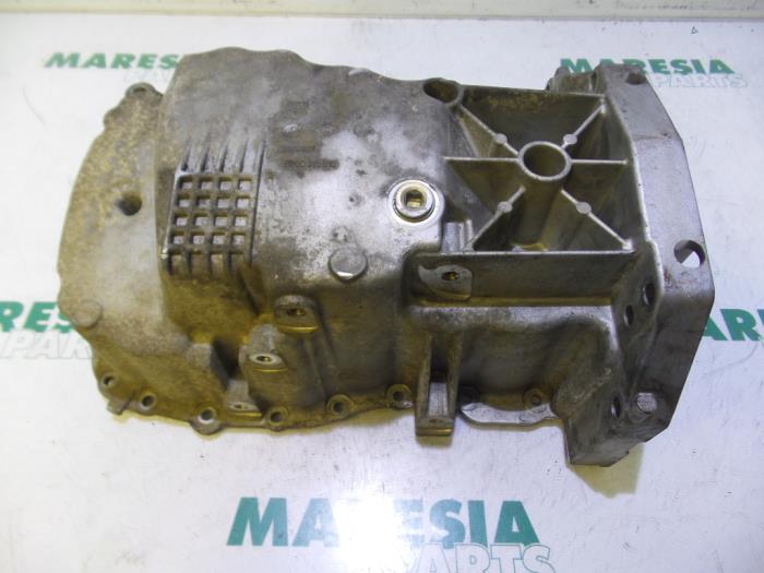 Gebrauchte Ölwanne Renault Scénic II (JM) 1.5 dCi 85 Preis € 40,00 Margenregelung angeboten von Maresia Parts