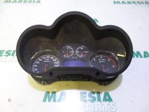 Used Instrument panel Alfa Romeo 147 (937) 1.9 JTDM 16V Price € 50,00 Margin scheme offered by Maresia Parts