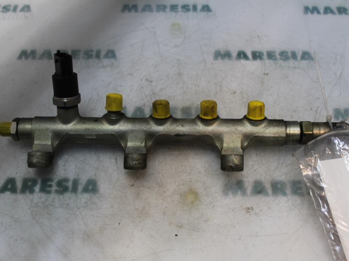 Usagé Système d'injection Renault Master II (FD/HD) 2.2 dCi 16V Prix € 70,00 Règlement à la marge proposé par Maresia Parts