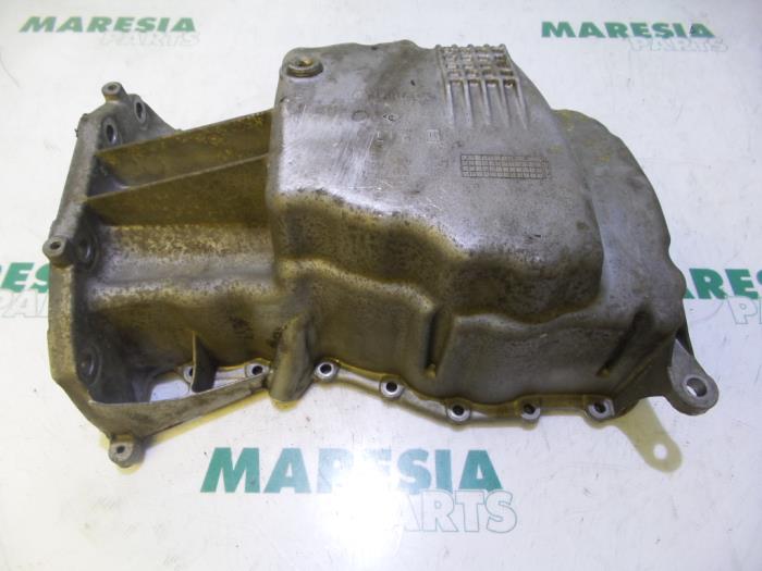 Gebrauchte Ölwanne Renault Megane II (LM) 1.6 16V Preis € 40,00 Margenregelung angeboten von Maresia Parts