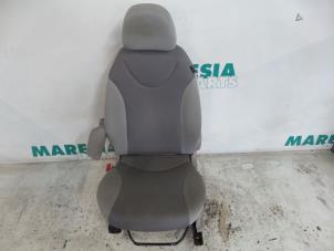 Gebrauchte Sitz links Fiat Idea (350AX) 1.4 16V Preis € 75,00 Margenregelung angeboten von Maresia Parts