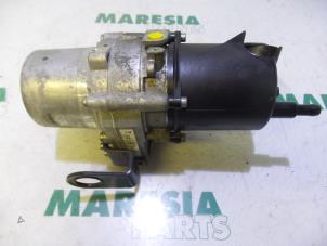 Used Power steering pump Citroen C4 Berline (NC) 1.6 e-HDI Price € 315,00 Margin scheme offered by Maresia Parts