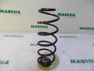 Used Rear coil spring Peugeot 207 SW (WE/WU) 1.4 16V Vti Price € 25,00 Margin scheme offered by Maresia Parts