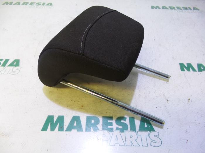 Używane Zaglówek Alfa Romeo MiTo (955) 1.4 Multi Air 16V Cena € 50,00 Procedura marży oferowane przez Maresia Parts