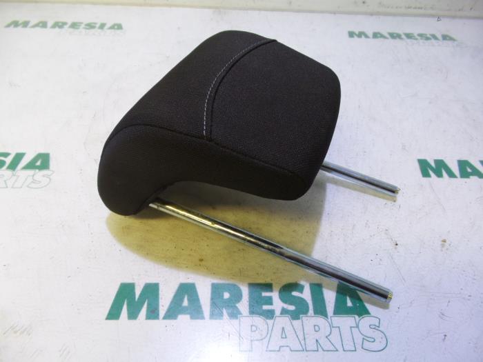 Używane Zaglówek Alfa Romeo MiTo (955) 1.4 Multi Air 16V Cena € 50,00 Procedura marży oferowane przez Maresia Parts