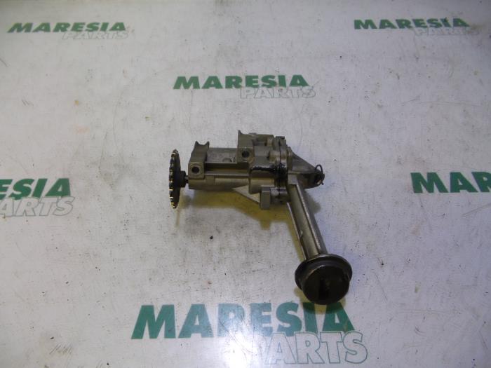 Gebrauchte Ölpumpe Renault Kangoo Express (FW) 1.5 dCi 105 FAP Preis € 50,00 Margenregelung angeboten von Maresia Parts