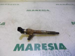 Used Injector (diesel) Renault Kangoo Express (FW) 1.5 dCi 105 FAP Price € 105,00 Margin scheme offered by Maresia Parts