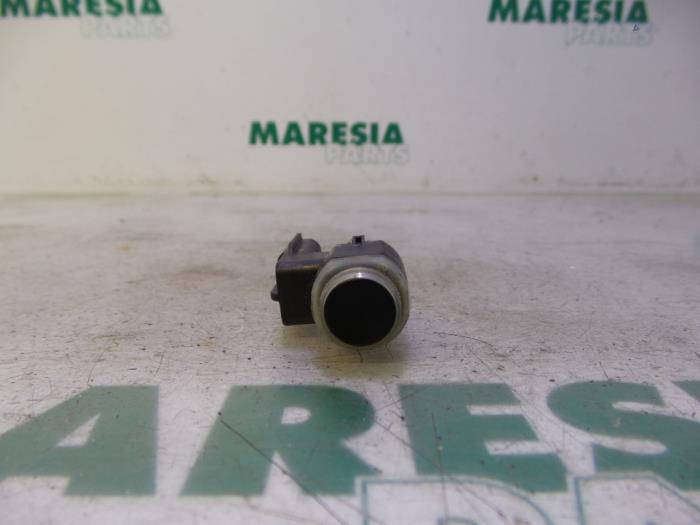 Begagnade Parkeringssensor Renault Megane III Berline (BZ) 1.5 dCi 110 Pris € 25,00 Marginaltabell erbjuds av Maresia Parts