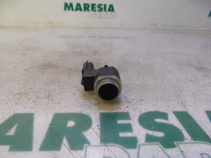 Begagnade Parkeringssensor Renault Megane III Berline (BZ) 1.5 dCi 110 Pris € 25,00 Marginaltabell erbjuds av Maresia Parts