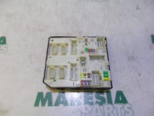 Used Fuse box Renault Megane III Berline (BZ) 1.5 dCi 110 Price € 105,00 Margin scheme offered by Maresia Parts