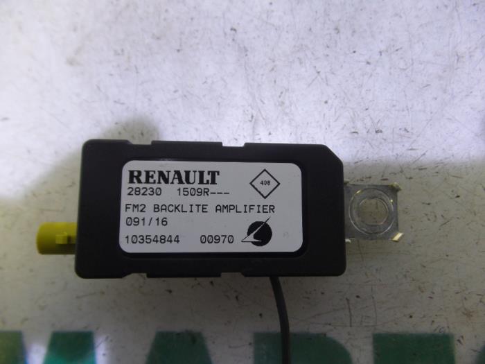 Module navigation d'un Renault Megane IV (RFBB) 1.2 Energy TCE 130 2016