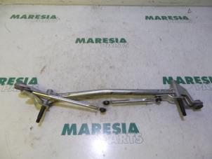Used Wiper mechanism Renault Megane IV (RFBB) 1.2 Energy TCE 130 Price € 75,00 Margin scheme offered by Maresia Parts