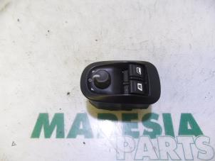 Used Multi-functional window switch Peugeot 206 (2A/C/H/J/S) 1.6 16V Price € 25,00 Margin scheme offered by Maresia Parts
