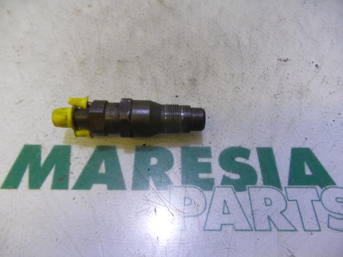 Usagé Injecteurs Peugeot Partner 1.9 D Prix € 50,00 Règlement à la marge proposé par Maresia Parts