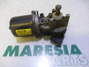 Used Front wiper motor Peugeot Partner 1.6 HDI 75 Price € 72,60 Inclusive VAT offered by Maresia Parts
