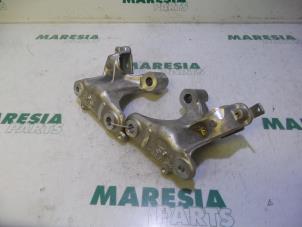 Used Anti-roll bar guide Renault Megane IV (RFBB) 1.2 Energy TCE 130 Price € 30,00 Margin scheme offered by Maresia Parts