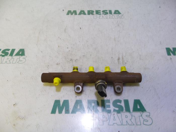 Usagé Système d'injection Renault Megane II Grandtour (KM) 1.5 dCi 105 FAP Prix € 60,00 Règlement à la marge proposé par Maresia Parts
