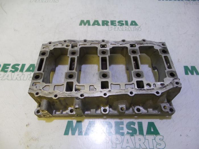 Sump from a Fiat Bravo (198A) 1.4 MultiAir 16V 2011