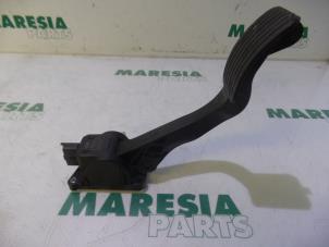 Used Throttle pedal position sensor Peugeot 3008 I (0U/HU) 1.6 HDiF 16V Price € 50,00 Margin scheme offered by Maresia Parts