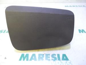 Used Right airbag (dashboard) Renault Clio III (BR/CR) 1.2 16V 75 Price € 50,00 Margin scheme offered by Maresia Parts